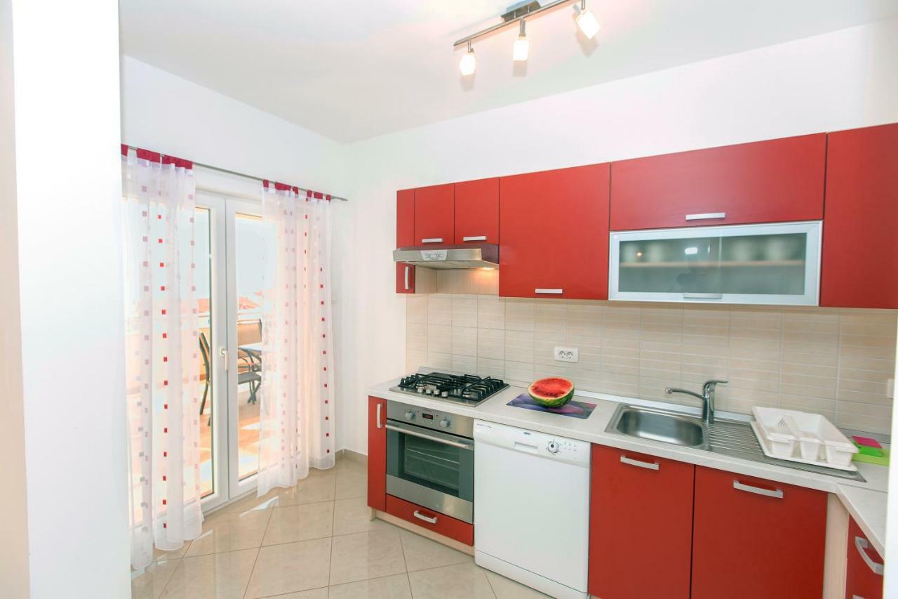 קרלובג Apartments Villa Dina מראה חיצוני תמונה