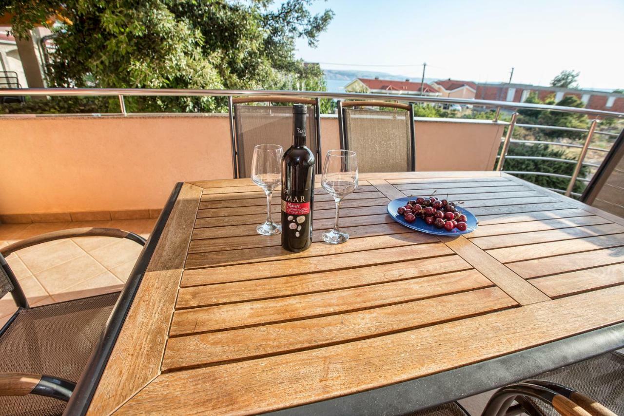 קרלובג Apartments Villa Dina מראה חיצוני תמונה